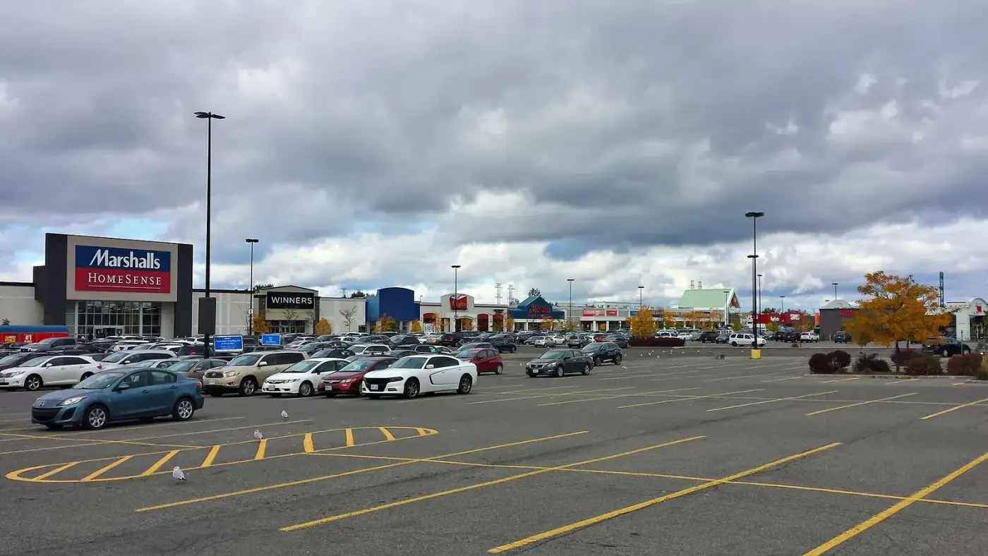Parking lot and storefronts at South Keys Shopping Centre